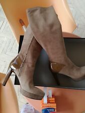 Stivali Gucci Tg 40 In Pelle Scamosciata E Vernice