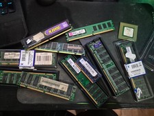 Scatola con varie ram vecchie