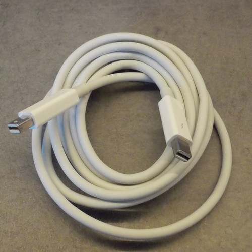 Apple thunderbolt cable 2 - 2,
