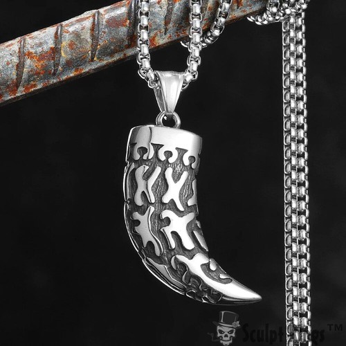 Collana con ciondolo dente - , di