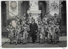 Team fencing young skirmishers