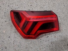 83A945091 Faro LED Posteriore Esterno SX Audi Q3 2018 2024