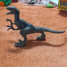 Jurassic world blue legacy - world,