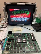 TEENAGE MUTANT HERO TURTLES -