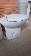 Wc nuovo, colore bianco