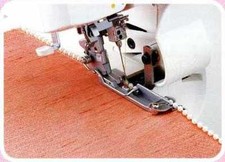 TAGLIA CUCE PIEDINO BORDATURA PERLINATA CUCITRICE PER TAGLIACUCI JUKI BERNINA