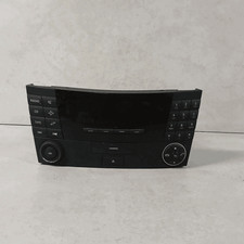 A2118200579 Autoradio  MERCEDES-BENZ Classe E (W/S211) 220 CDI SW 5p/d/2148cc