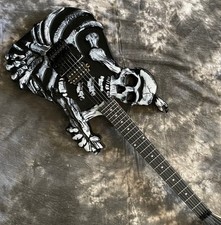 Nuova chitarra elettrica