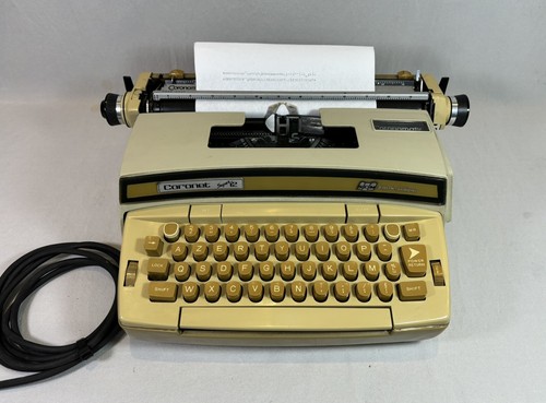 Macchina scrivere elettrica - macchina, da