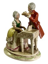 Statuina porcellana scena