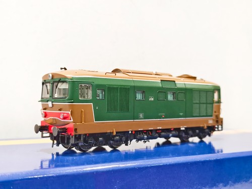 Kar 1137 locomotiva - 1137, d