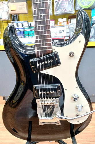 Mosrite the ventures model - the,