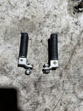 Coppia Pedalini Poggia Piedi Passeggero Moto Guzzi 