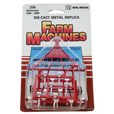 Ertl Farm Machines WR Wil-Rich