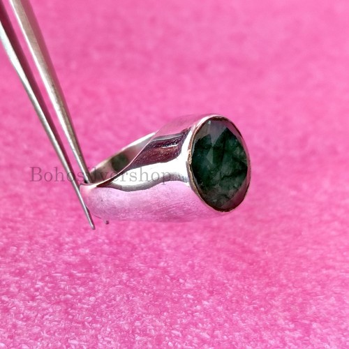 Anello uomo corindone smeraldo
