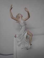 Ballerina in porcellana di Wallendorf molto espressiva - dipinta a mano n. 1529