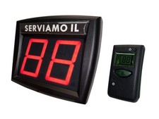Display Visore Eliminacode LED Rosso + Telecomando LCD con Batteria Inclusa