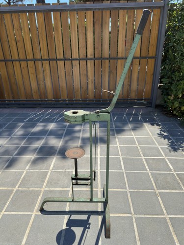 Tappatrice colonna verde - tappatrice, a