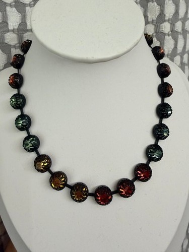 Collana con pietre - , preziose
