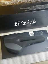 NUOVO! Sella aperta Fizik Luce carbonio regolare intrecciata strada R1 145 mm 195 g prezzo consigliato £ 165
