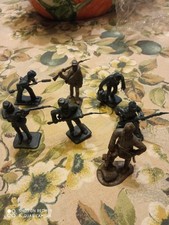  8  Soldatini Senza Marca Nordisti/Sudisti  con Generale Lee a piedi e a cavallo