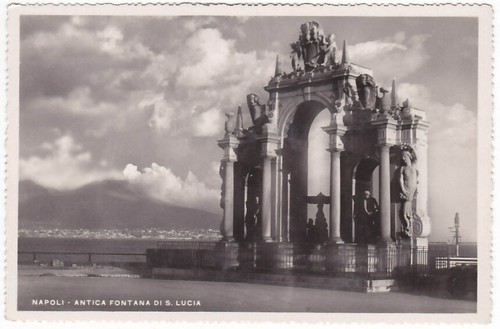 Napoli antica fontana di s - fontana,