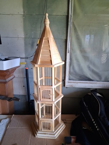 Torre gabbia per - , uccellini