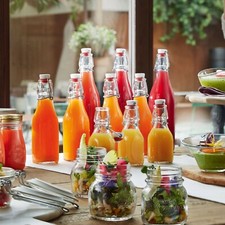 Set bottiglie d'acqua con