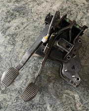 PEDALIERA PEUGEOT 407sw 2.0cc HDI 2005