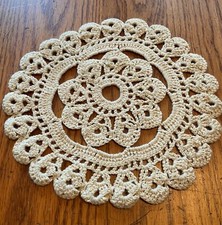 Modello floreale centrino