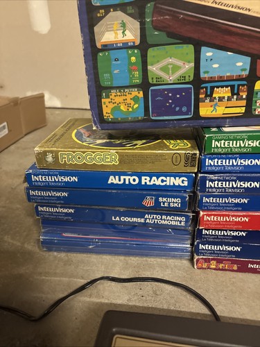 Console intellivision - console, in