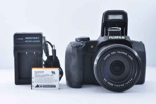 Fotocamera digitale compatta
