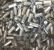 CONDENSATORI TANTALIO ASSIALI VARI VALORI DA 4,7u -35v  A 330u -40V