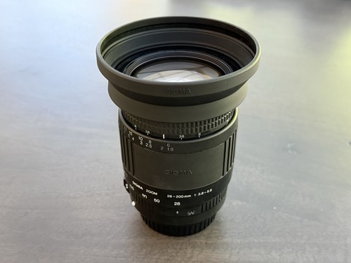 Sigma zoom 200 8 - mm, f/3.8-5.6