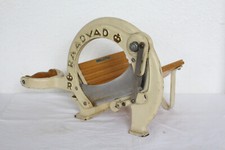 ANTICO TAGLIAPANE DECORATIVO