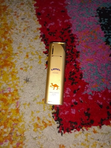 Vecchio accendino camel - accendino,