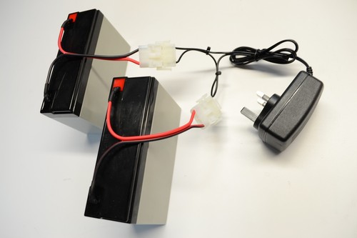 Caricabatterie batterie per - +,