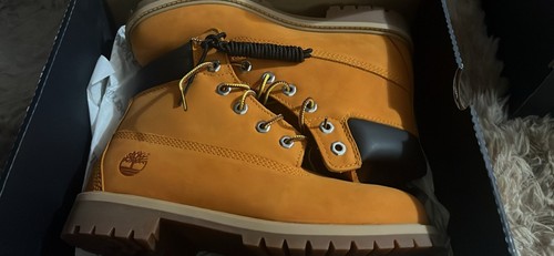 Exclusive release orange - exclusive,