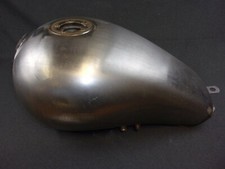NUOVO SERBATOIO ORIGINALE MOTO GUZZI CALICALIFORNIA - NON VERNICIATO gu03100220