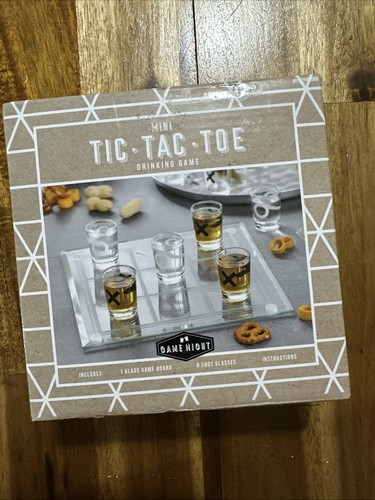 Mini tic tac toe - toe, shot