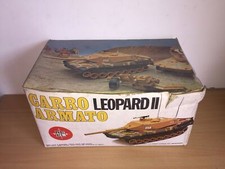 Reel Vintage LEOPARD II Carro Armato VERSIONE DESERTO 40 cm Filoguidato in Box