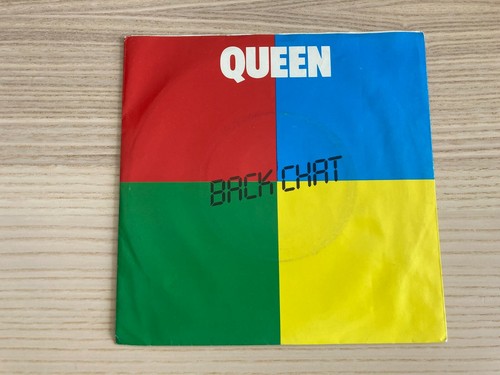 Queen back chat - _, /