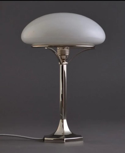 Antica lampada tavolo a - tavolo,