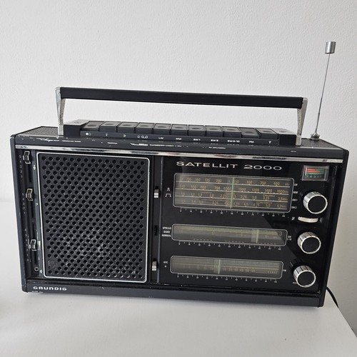 Radio grunding satellit - radio,
