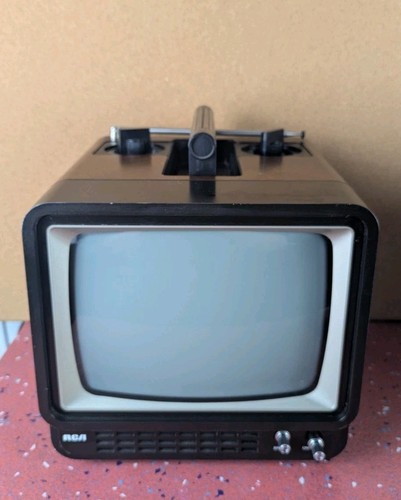 Televisore portatile analogico