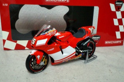 Mini champs ducati desmosedici - ducati,
