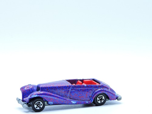 Top hot wheels - no,