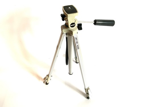 Commenta 1698 treppiede - commenta,