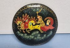 Spilla Russa Dipinta A Mano Troika Vintage - Carrozza a cavalli - Firmata Мстёра