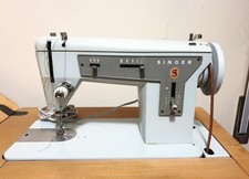 Macchina da cucire elettrica Vintage Singer 207 con mobile